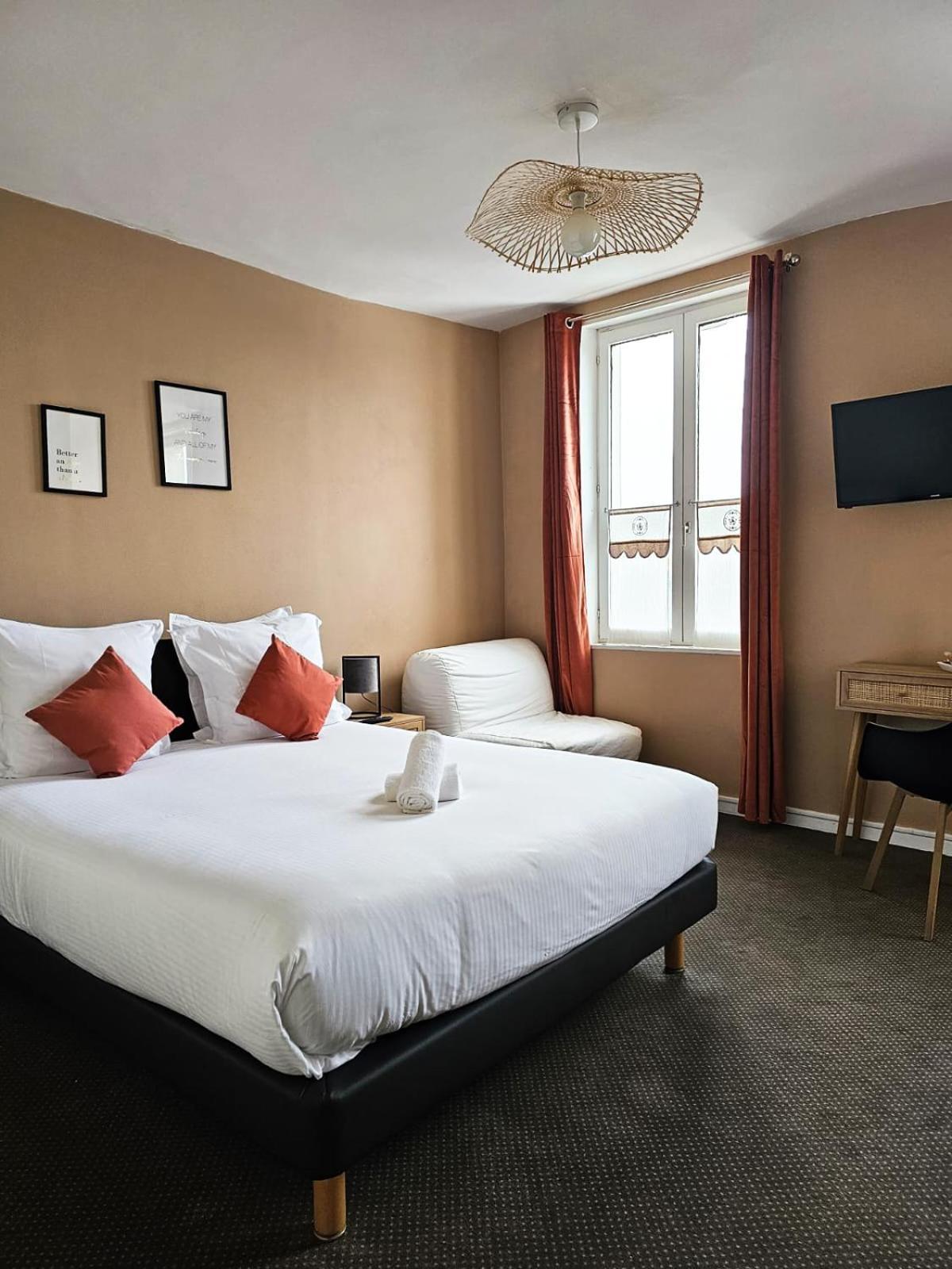 Hotel Le Lion D'Or Берне Экстерьер фото